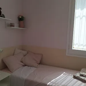 Casa Familiar Con Piscina Pallejà